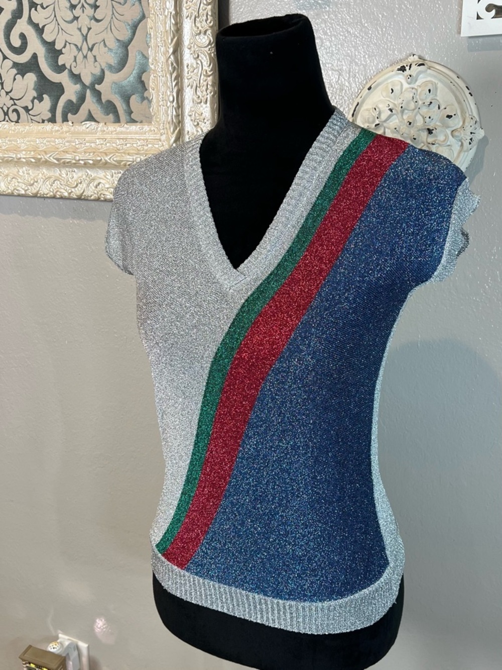 Vintage 1970’s 1980’s Metallic V-Neck Short Sleeve Top - Picture 5 of 10
